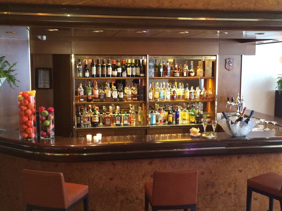 星际克里斯塔罗宫酒店 贝尔加莫 外观 照片
