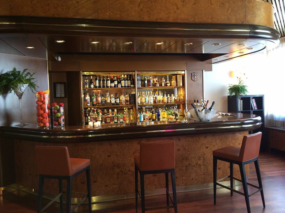 星际克里斯塔罗宫酒店 贝尔加莫 外观 照片